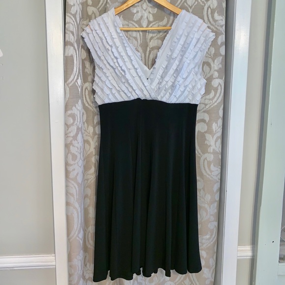 connected apparel Dresses & Skirts - {Final Price} Black & White Dress